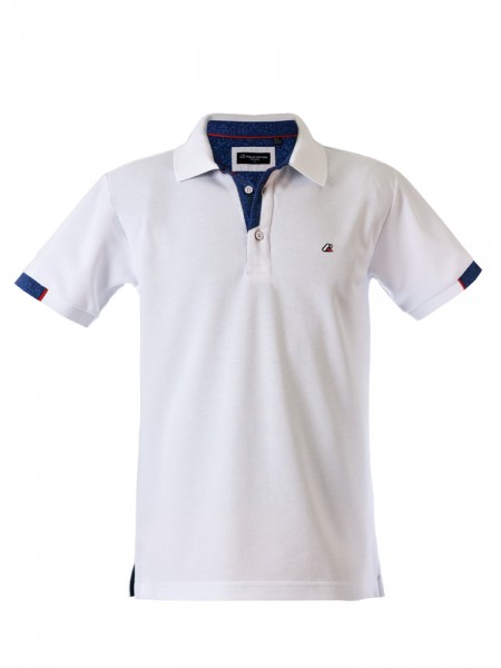 Polo yaka, özel tasarım t-shirt