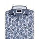 Polo yaka, yaprak desenli t-shirt